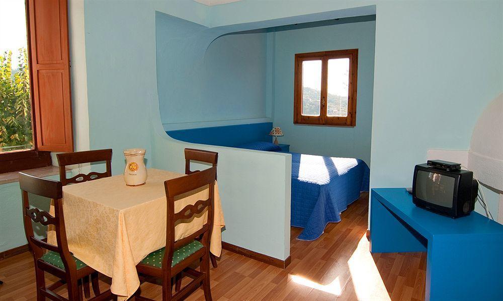 Freedom Holiday Residence Massa Lubrense Pokoj fotografie
