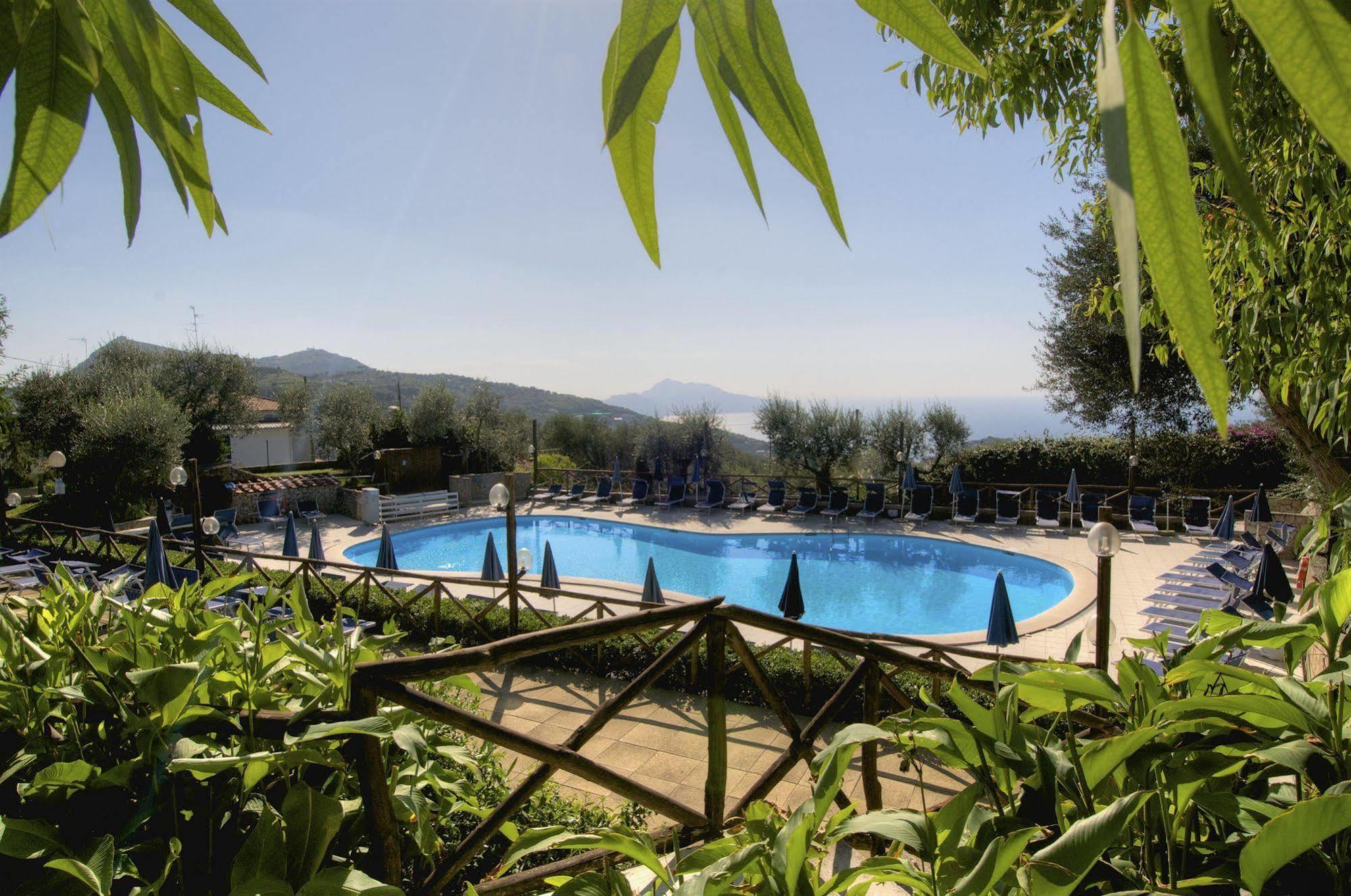 Freedom Holiday Residence Massa Lubrense Exteriér fotografie